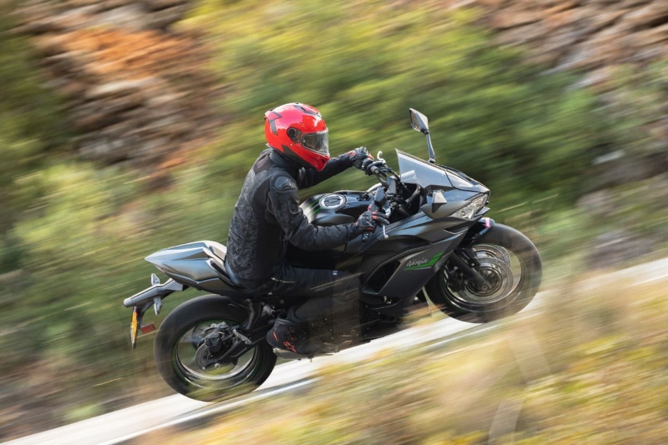 Kawasaki Ninja 650: lo squalo mansueto